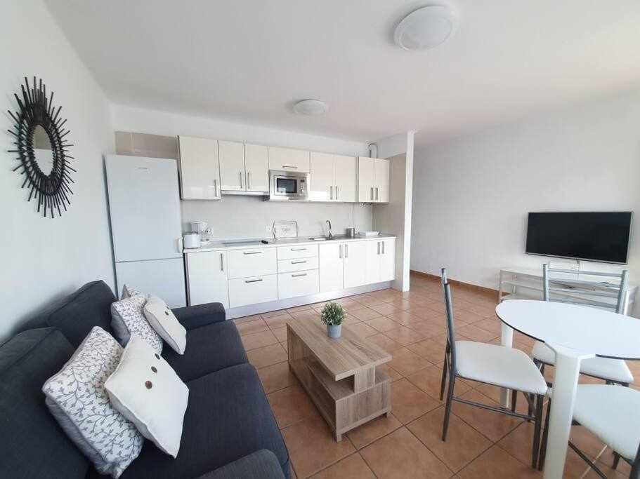 Costa Mathilda Apartment Tías Eksteriør bilde